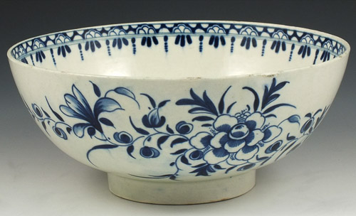 Early 18th Century Worcester Porcelain