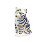 Kitten with deep blue eyes and smiling face painted in 22 carat gold highlights by Royal Crown Derby