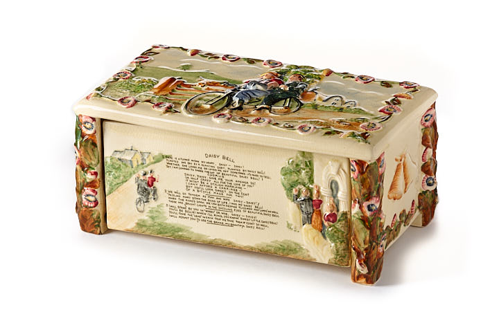 Crown Devon Daisy Bell Musical Cigarette Box