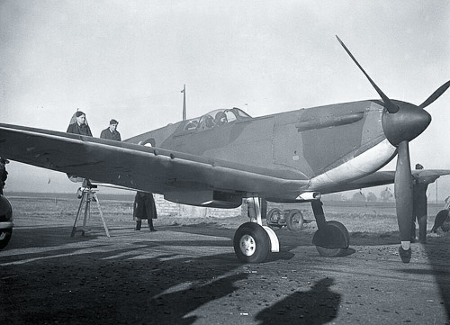 1940 Spitfire MK1A in black and white